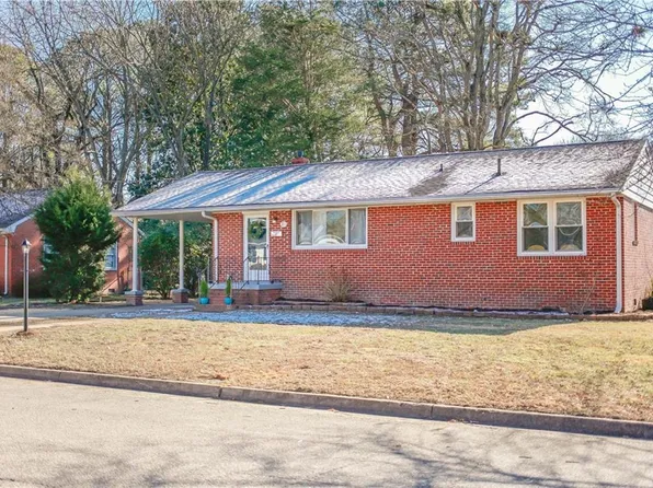 24 Minton Drive, Newport News, VA 23606