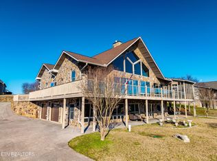 124 Indian Shadows Dr, Maryville, TN 37801