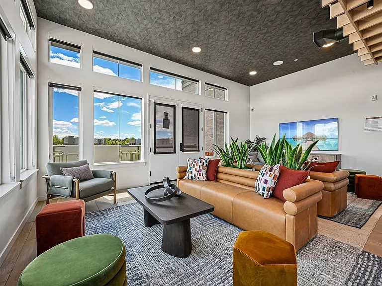 Ralston Commons — Photo 21