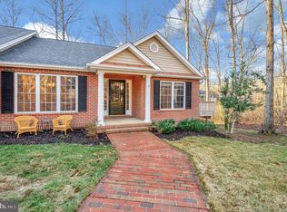 412 Happy Creek Rd, Locust Grove, VA 22508