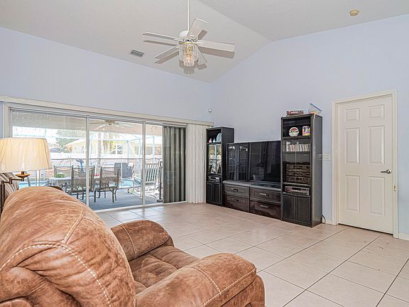 4th image of 1686 Coral Reef Street