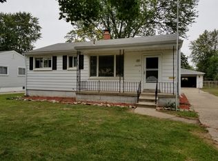 32190 Balmoral St, Garden City, MI 48135