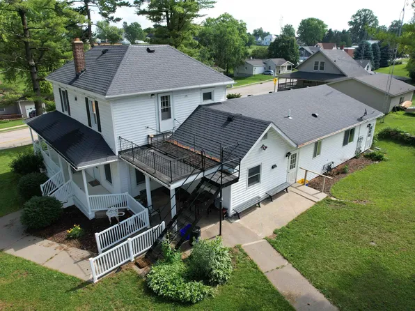535 Spring St, Highland, WI 53543