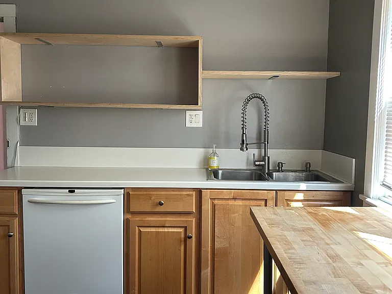 5806 Franklin Blvd — Photo 7