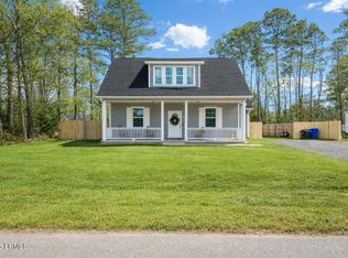 6109 Smith Rd, Ravenel, SC 29470