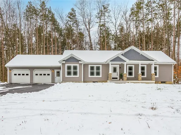 796 Curran Rd, Shortsville, NY 14548