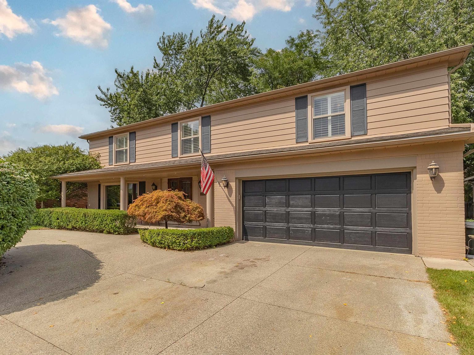 22411 La Von St, Saint Clair Shores, MI 48081 Zillow