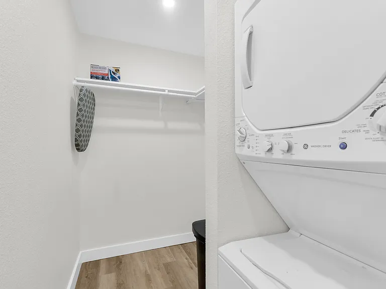 4121 Junius St #B — Photo 16