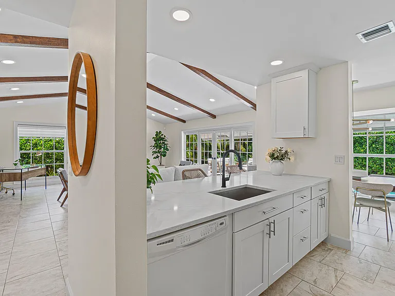 1401 Hummingbird Dr — Photo 12
