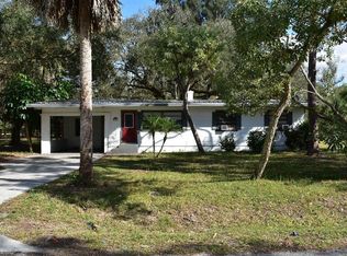 228 Davis St, Labelle, FL 33935