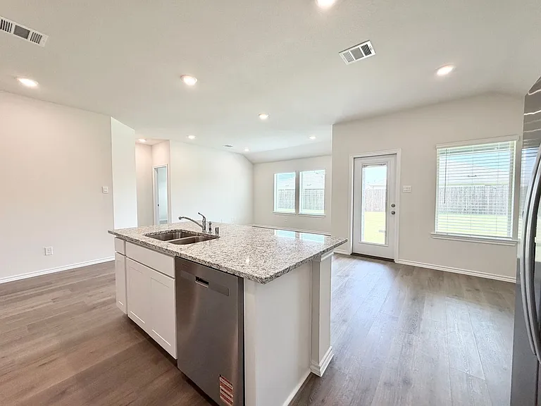 1116 Riverbrook Ln — Photo 21