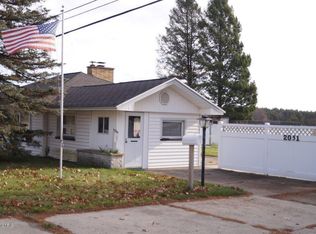 2051 E River Rd, Muskegon, MI 49445