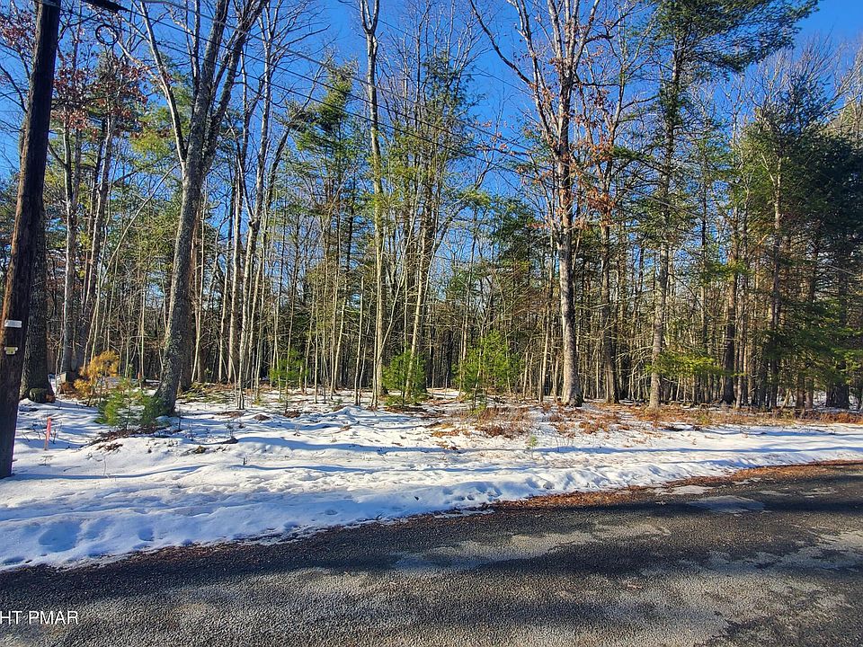 1st image of 74 Hawks Nest Dr