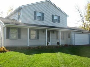 6165 Fawn Mdw, Farmington, NY 14425