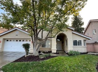 5633 W Los Altos Ave, Fresno, CA 93722