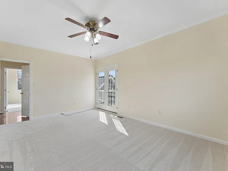 402 Linden Ave — Photo 18