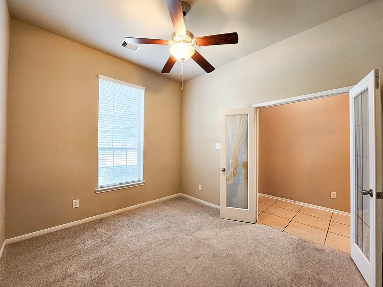 911 Daffodil View Ct — Photo 6