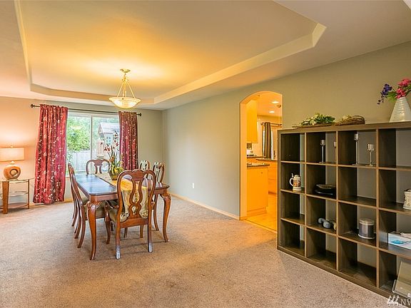 5th image of 914 Hughes Ln