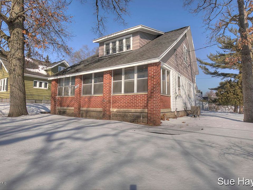 1st image of 2335 Thornwood St SW