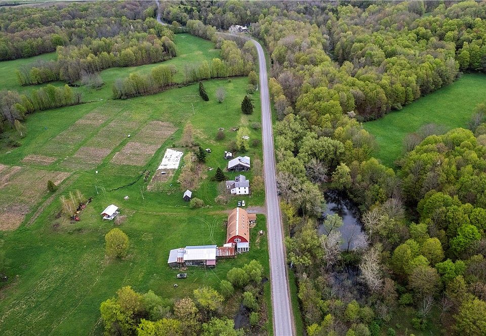 1st image of 138 Wart Rd #25