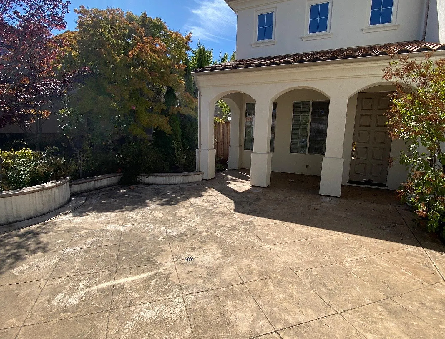 4 bed, 2.5 bath, 2224 sqft, $4,800 — Photo 4