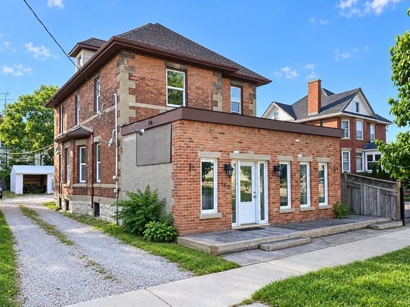 169 Christina St S, Sarnia, ON N7T 2M9