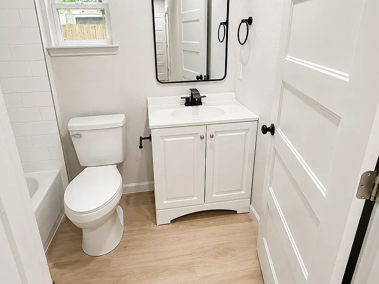 1409 N Englewood Ave #1409 — Photo 8