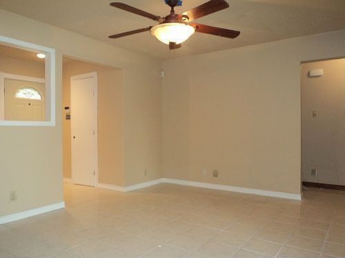 5th image of 1707 Sagebrush Trl
