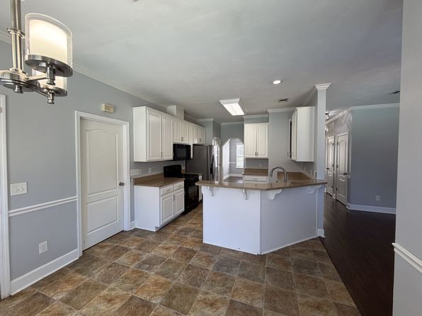 1829 Wagon Wheel Cir W