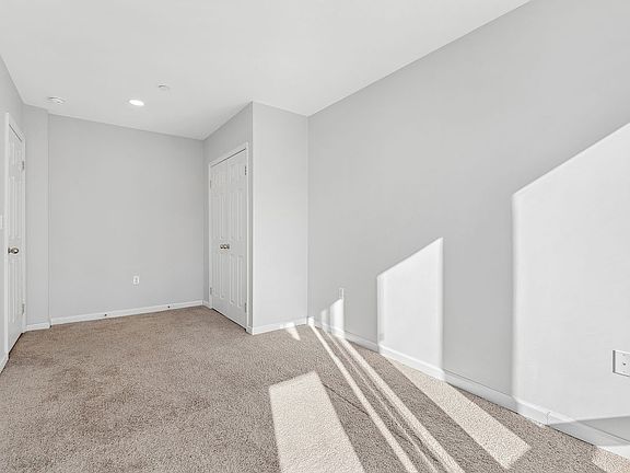 2nd image of 14836 89th Ave #5C