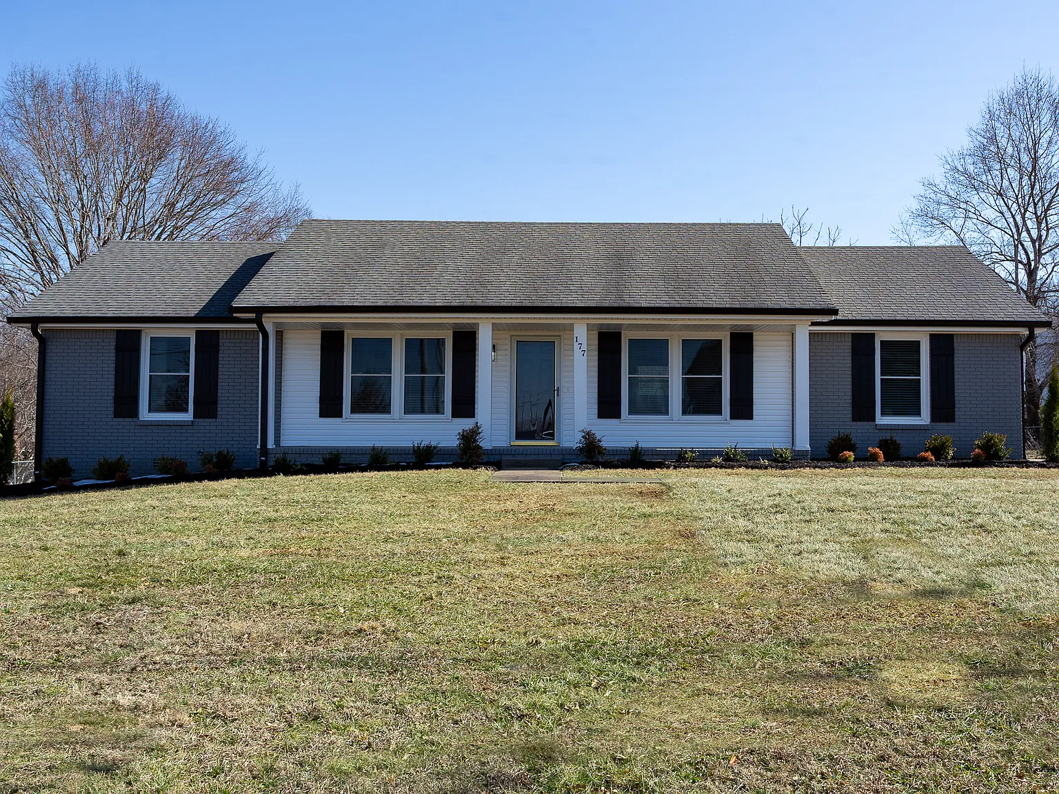 3 bed, 1500 sqft, $1,800 — Photo 1
