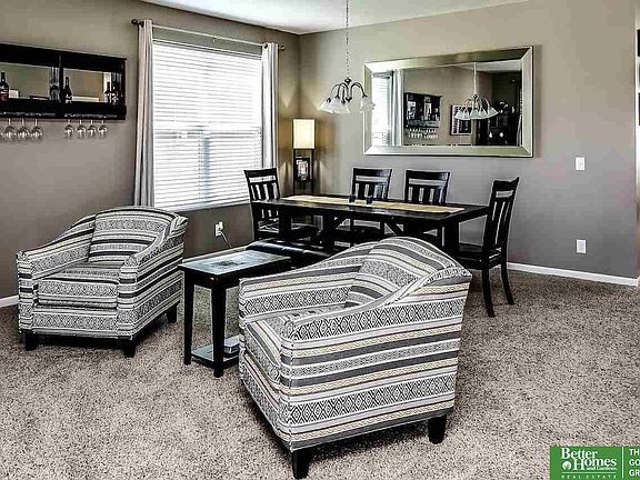 4th image of 1709 Meadowlark Ln