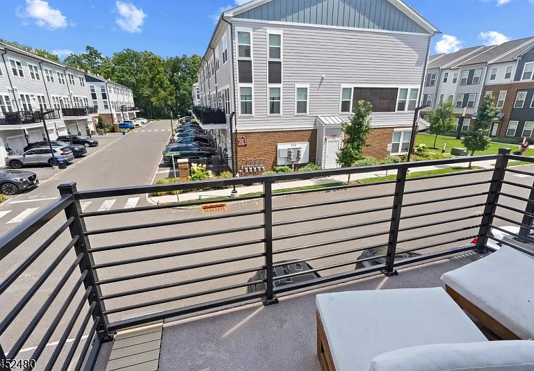 7 Jessica Ln #11205 — Photo 23