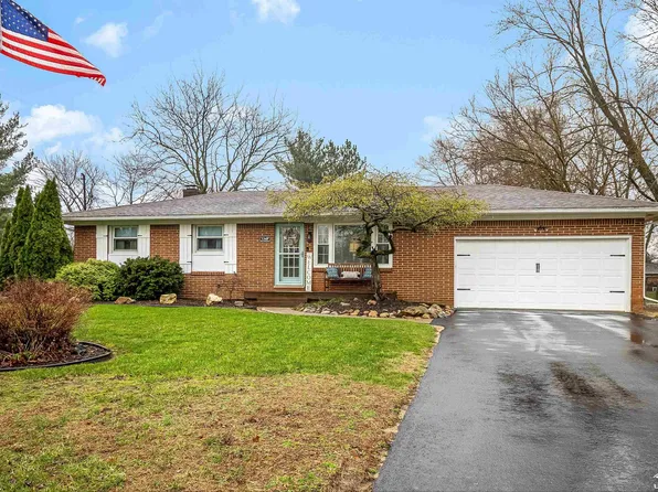 1349 Burrwood St, Temperance, MI 48182