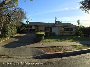 2572 E Chapman Ave, Fullerton, CA 92831