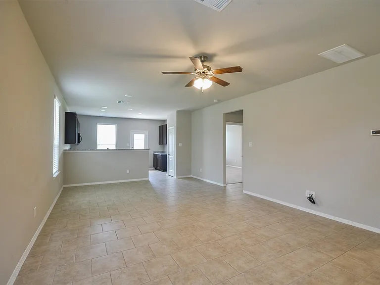24810 Winema Woods Ln — Photo 4