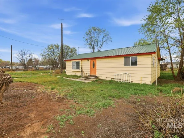 150 3rd St, Grand View, ID 83624