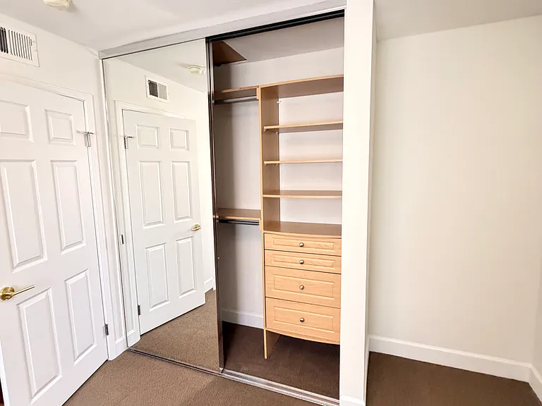 5701 Malaga Pl — Photo 37