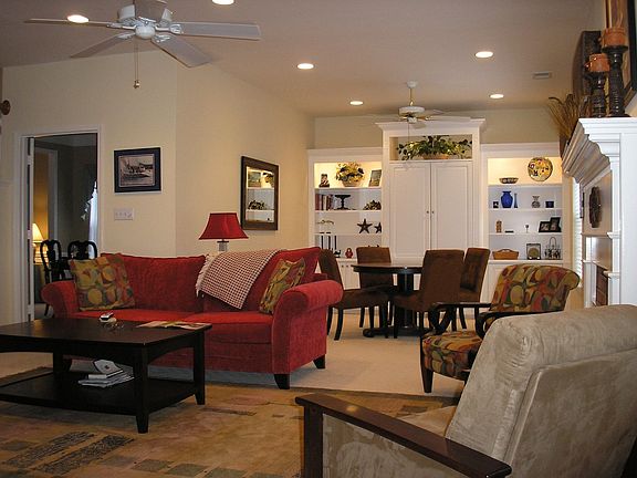 Family Rm w/ custom builtins wired for internet/cable