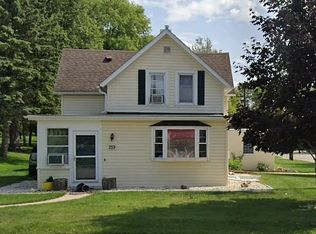 759 E Sumner St, Hartford, WI 53027