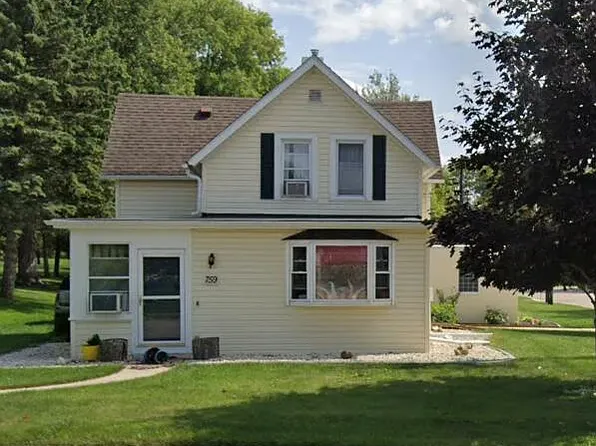 759 E Sumner St, Hartford, WI 53027