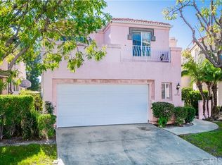 18716 Nathan Hill Dr, Santa Clarita, CA 91351