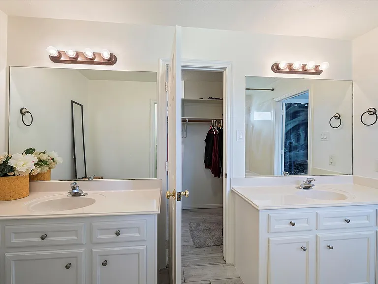 2060 Glencove Dr — Photo 20