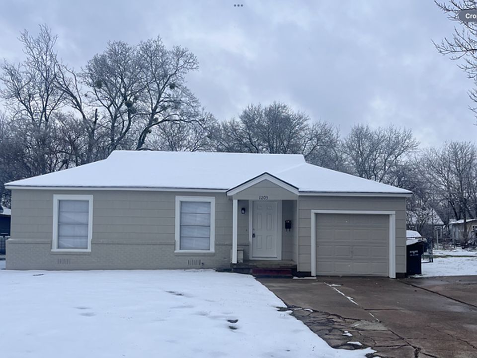 1st image of 1203 Pecan Dr