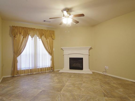 2nd image of 12929 Glenville Ct