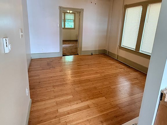 3rd image of 127 West Ave #1