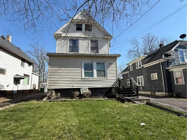 2921 McKoon Ave, Niagara Falls, NY 14305