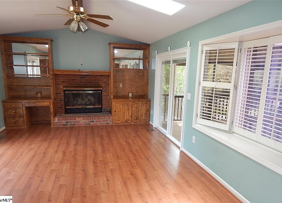 1st image of 5 Live Oak Ct