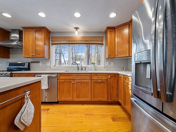 5th image of 8 Ridgefield Rd