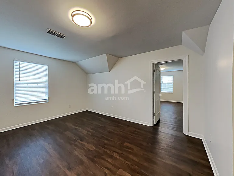 4850 Beryl Dr — Photo 8